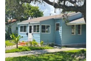 342 SW 2nd Ave, Dania Beach, FL 33004 - MLS#F10526700