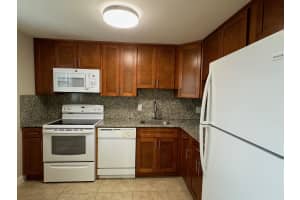 8341 SANDS POINT BLVD 205, Tamarac, FL 33321 - MLS#F10526702