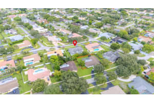 660 NW 74th Ter, Plantation, FL 33317 Sold 10/29/25