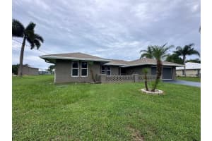 1857 SE Bowie St, Port Saint Lucie, FL 34952 - MLS#F10526716