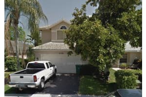 9358 Arborwood Cir, Davie