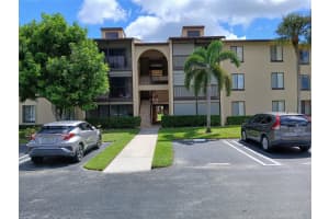 627 Sea Pine Way B1, Greenacres, FL 33415 - MLS#F10526757