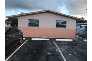 361 NE 30th St 2, Pompano Beach, FL 33064 - MLS#F10526771