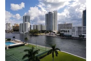 400 Leslie Dr 717, Hallandale Beach