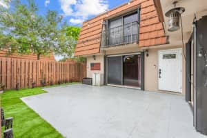 4065 Wimbledon Dr, Hollywood, FL 33026 - MLS#F10526787