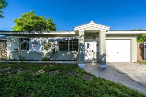 4581 NE 3rd Ave, Fort Lauderdale, FL 33334 - MLS#F10526793