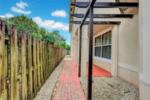 1216 NW 2nd Ave, Fort Lauderdale, FL 33311 - MLS#F10526819