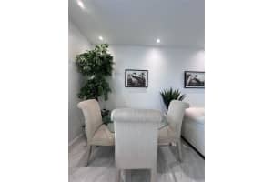 601 SE 5th Ct 301, Fort Lauderdale, FL 33301 - MLS#F10526832