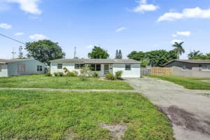 1437 SW 1st Ave, Deerfield Beach, FL 33441 - MLS#F10526842