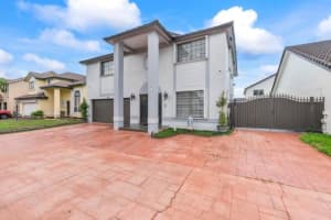 18811 NW 80th Ave, Hialeah, FL 33015 - MLS#F10526853