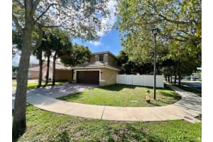 15082 SW 18th St, Miramar, FL 33027 - MLS#F10526866