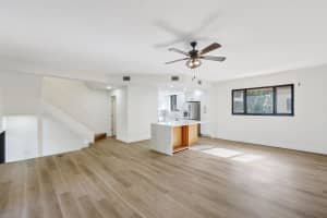 1401 NE 9 ST 23, Fort Lauderdale, FL 33304 - MLS#F10526907