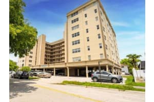 1811 Jefferson St 810, Hollywood, FL 33020 - MLS#F10526908