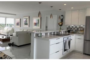 215 N Birch 8C, Fort Lauderdale, FL 33304 - MLS#F10526913