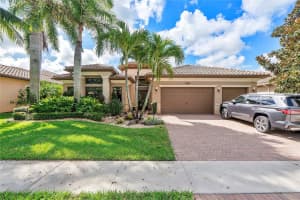8915 Sydney Harbor Circle, Delray Beach, FL 33446 Sold 11/07/25