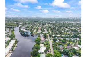 725 NE 17th Ct, Fort Lauderdale, FL 33305 - MLS#F10526929