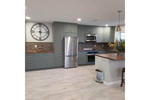 5385 E Lakefront Blvd, Delray Beach, FL 33484 - MLS#F10526931