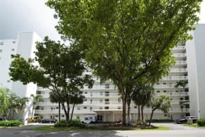 2555 Ne 11th St 302, Fort Lauderdale