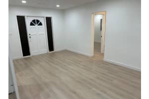 6270 SW 8th St, North Lauderdale, FL 33068 - MLS#F10526968