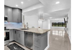 2659 Carambola Cir 105, Pompano Beach, FL 33066 - MLS#F10526972