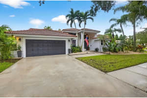 1210 Fairfax Court, Weston, FL 33326 - MLS#F10526974