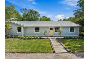 9075 12th St, Vero Beach, FL 32966 - MLS#F10527018