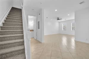 6967 Lakeside Cir N 220, Davie, FL 33314 - MLS#F10527028