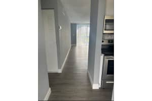 9460 Fontainebleau Blvd 528, Miami, FL 33172 - MLS#F10527037