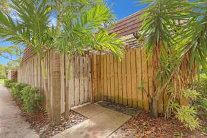 730 7th Ln, Palm Beach Gardens, FL 33418 - MLS#F10527054