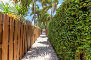 1200 NE 17th Court 8, Fort Lauderdale, FL 33305 Sold 10/24/25
