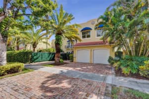 710 NE 15th Ave 710, Fort Lauderdale, FL 33304 - MLS#F10527101