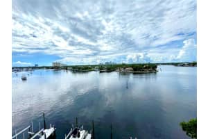 301 Birch Road, Fort Lauderdale, FL 33304 - MLS#F10527103