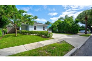 627 47th Street, West Palm Beach, FL 33407 Sold 12/18/25