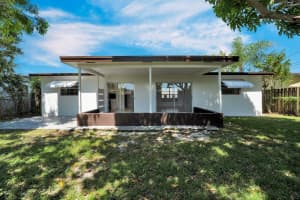 8360 25th Court, Sunrise, FL 33322 - MLS#F10527148