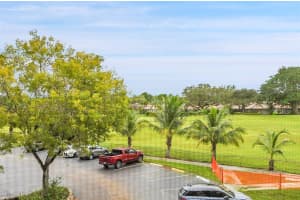 3900 N Hills Dr 301, Hollywood, FL 33021 Sold 10/29/25