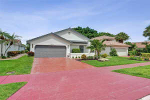 10359 Sunset Bend Dr, Boca Raton