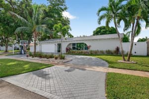 8800 NW 5th St, Pembroke Pines, FL 33024 Sold 11/14/25