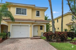 1055 Imperial Lake Rd, West Palm Beach, FL 33413 - MLS#F10527209