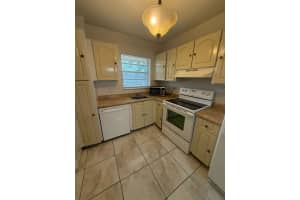 2060 NW 81st Ave 326, Pembroke Pines, FL 33024 - MLS#F10527234