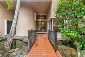 10111 Vestal Ct, Coral Springs, FL 33071 Sold 12/23/25