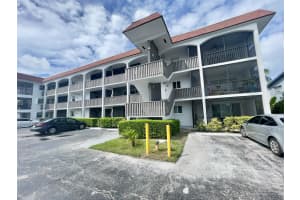 651 E Pine Dr 310, Pompano Beach, FL 33060 - MLS#F10527292