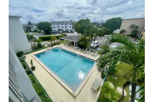 651 E Pine Dr 310, Pompano Beach, FL 33060 - MLS#F10527292