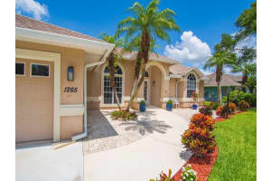 1265 45th Ct, Vero Beach, FL 32968 Sold 12/01/25