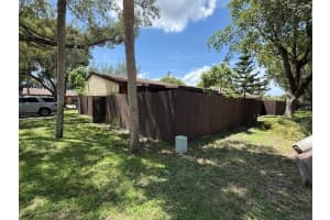 2201 Buttonwood Ave 2201, Pembroke Pines, FL 33026 - MLS#F10527301