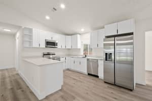 461 SW Meadow Ter, Port Saint Lucie, FL 34984 - MLS#F10527345