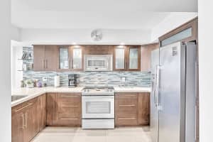 525 Ocean Boulevard, Pompano Beach, FL 33062 - MLS#F10527356