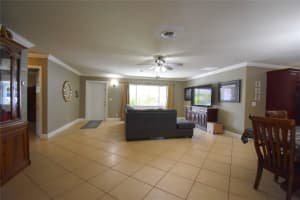 301 SE 12th St, Deerfield Beach, FL 33441 - MLS#F10527377