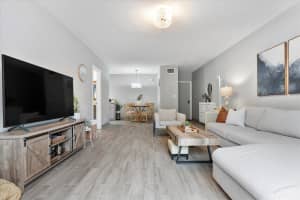 2426 SE 17th St 103A, Fort Lauderdale, FL 33316 - MLS#F10527383