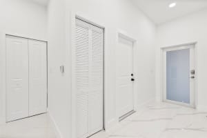 2407 NW 8th st, Fort Lauderdale, FL 33311 - MLS#F10527393