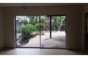 615 NE 8th Ave 5, Fort Lauderdale, FL 33304 - MLS#F10527408